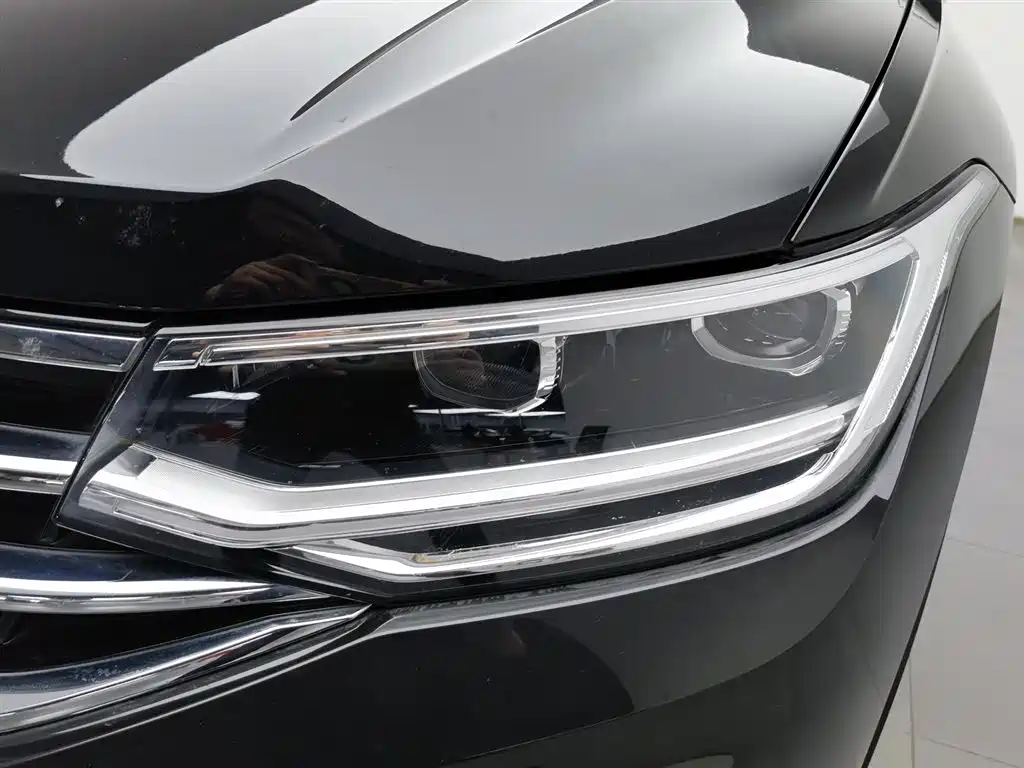 Volkswagen Tiguan L 2024 Outstanding 330TSI Auto 2WD R-Line Dragon Glory Edition фото 7