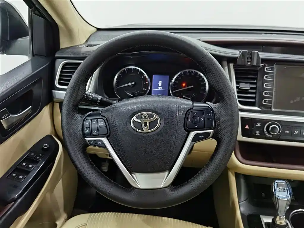 Toyota Highlander 2015 2.0T AWD Elite Edition 7-seater фото 11