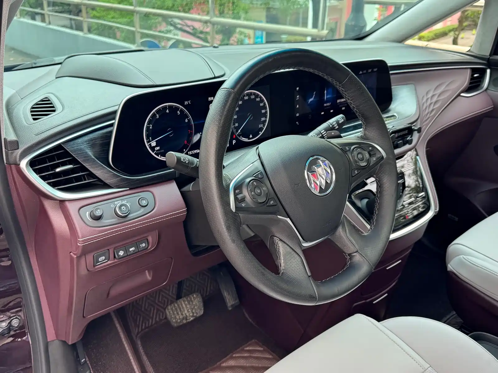 Фото 8 - Buick GL8