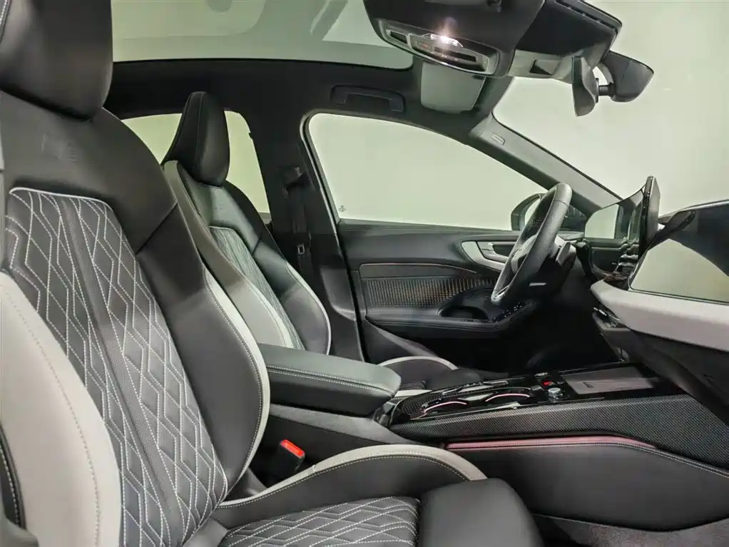 AUDI A5L
