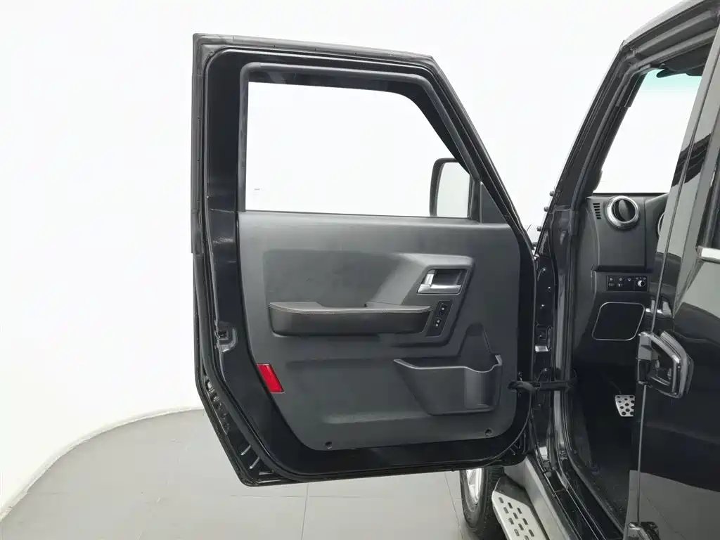 BAIC ORV Beijing Offroad BJ40 2016 Model 40L 2.0T Manual 4WD Premium фото 8