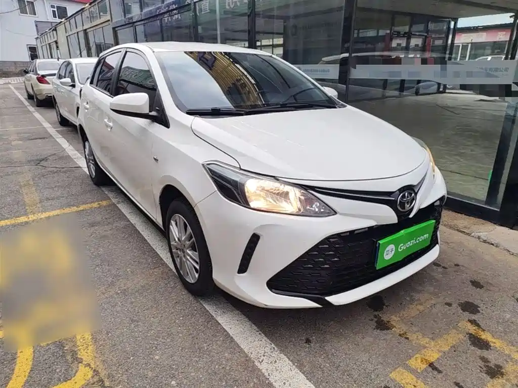 Toyota Vios FS 2017 1.5L CVT Fengchi Edition фото 4