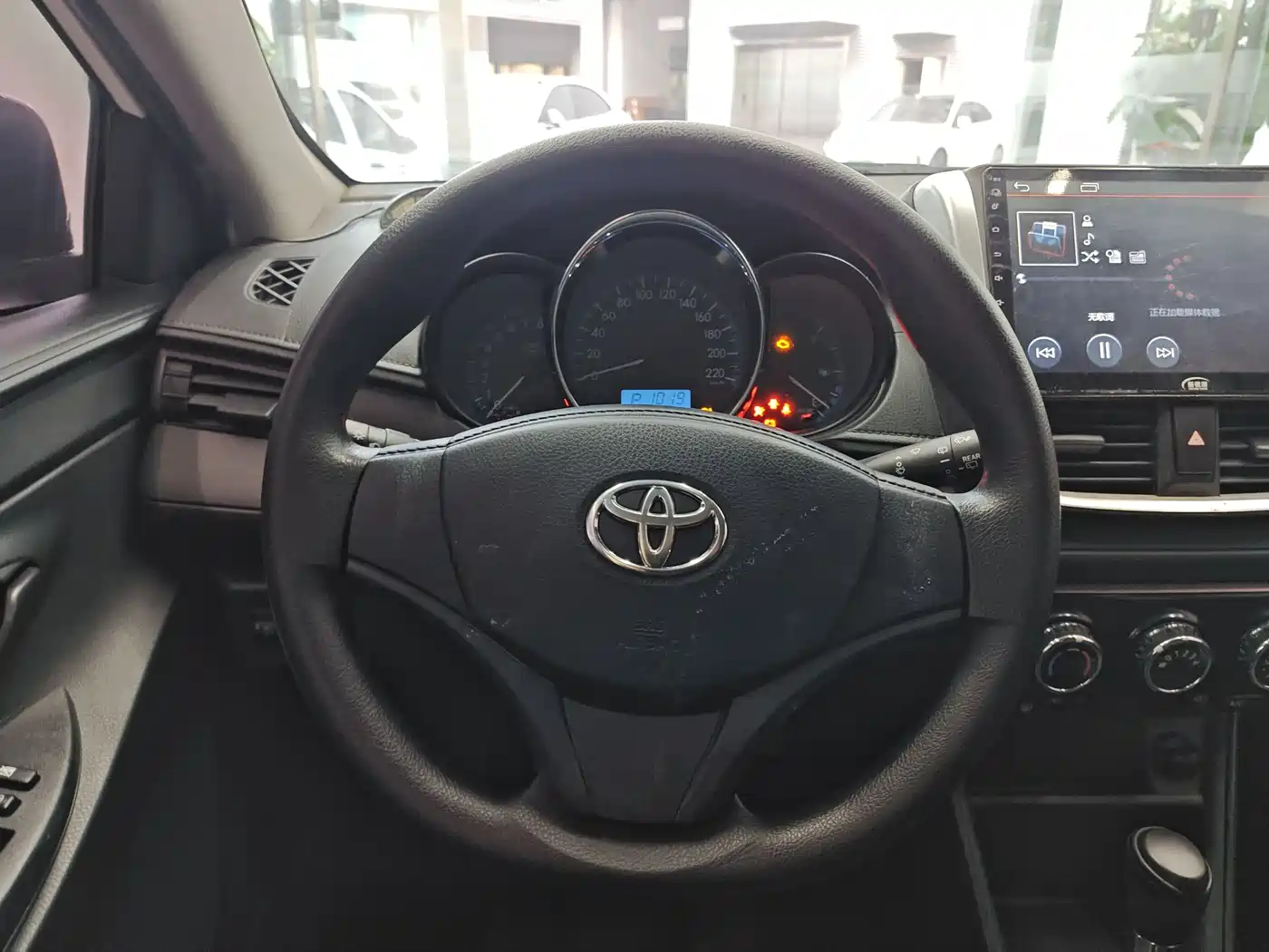 Toyota Vios FS 2017 1.5L CVT Fengchi Edition фото 6