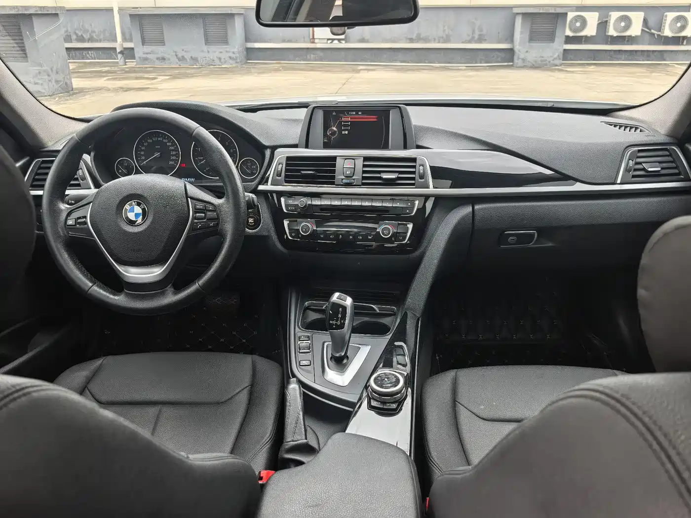 BMW 3 Series 2017 320Li Fashion фото 6