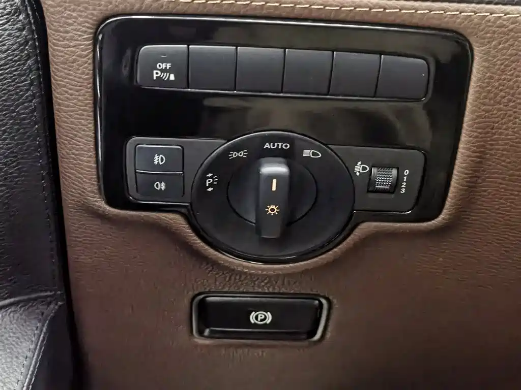 Mercedes-Benz Vito 2018 2.0T Business China V фото 21
