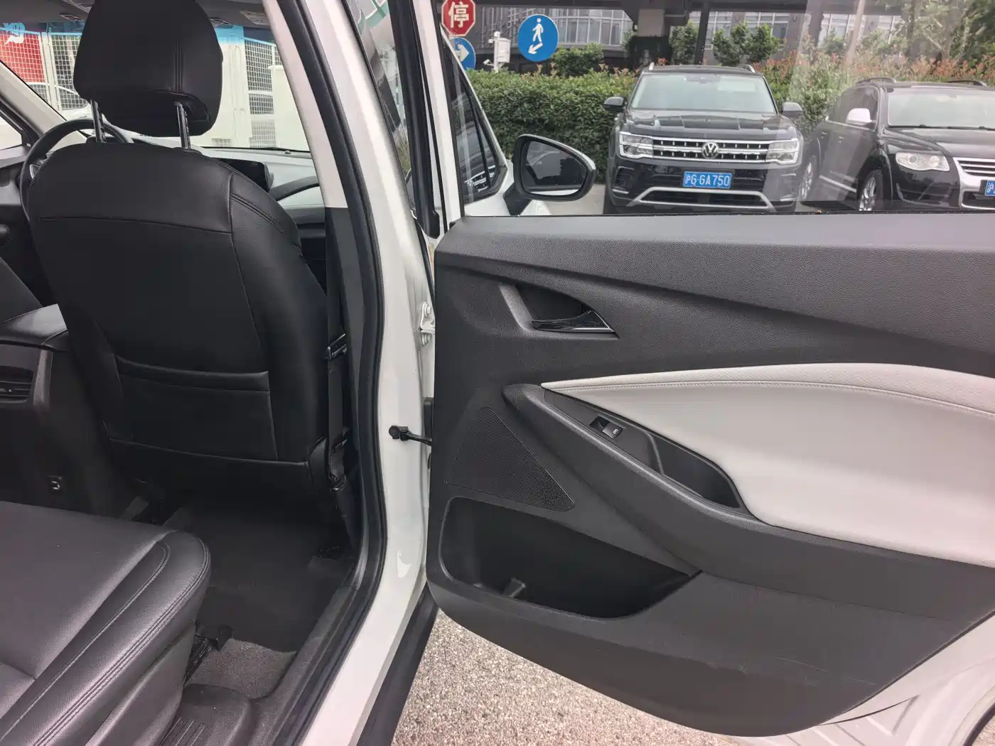 CHEVROLET VOLANDO