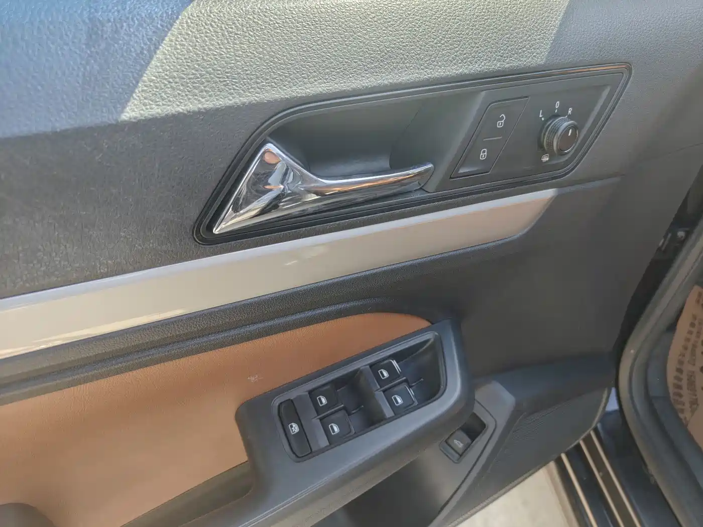 Volkswagen Lavida 2017 1.6L Automatic Trend Edition фото 6