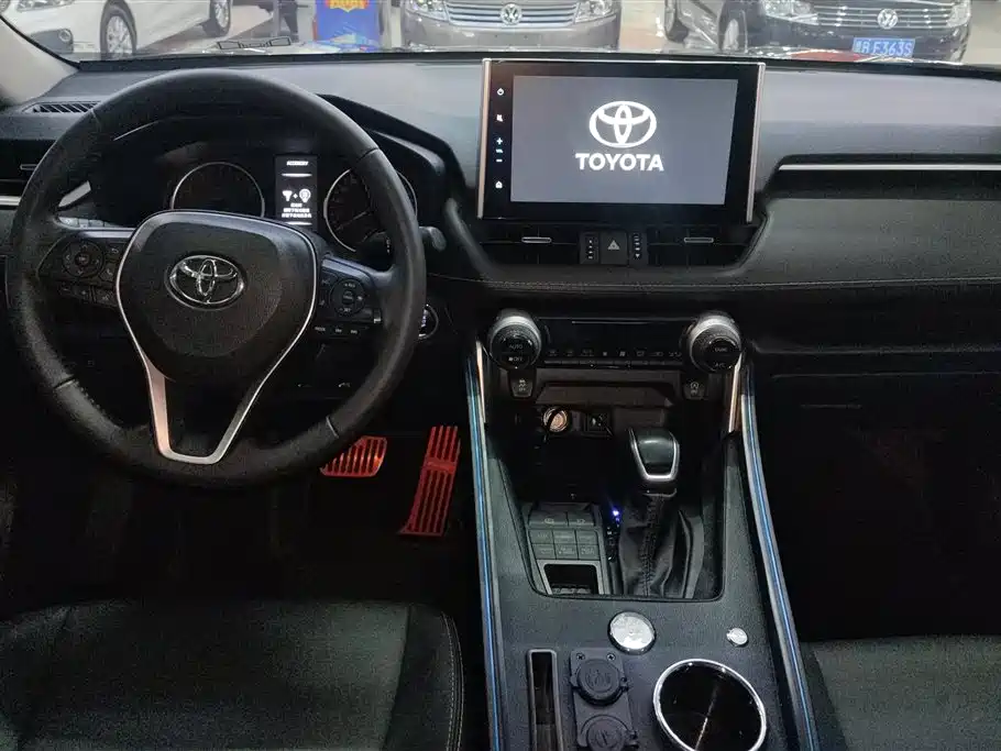 Toyota Wildlander 2022 2.0L CVT AWD Luxury PLUS Edition фото 12
