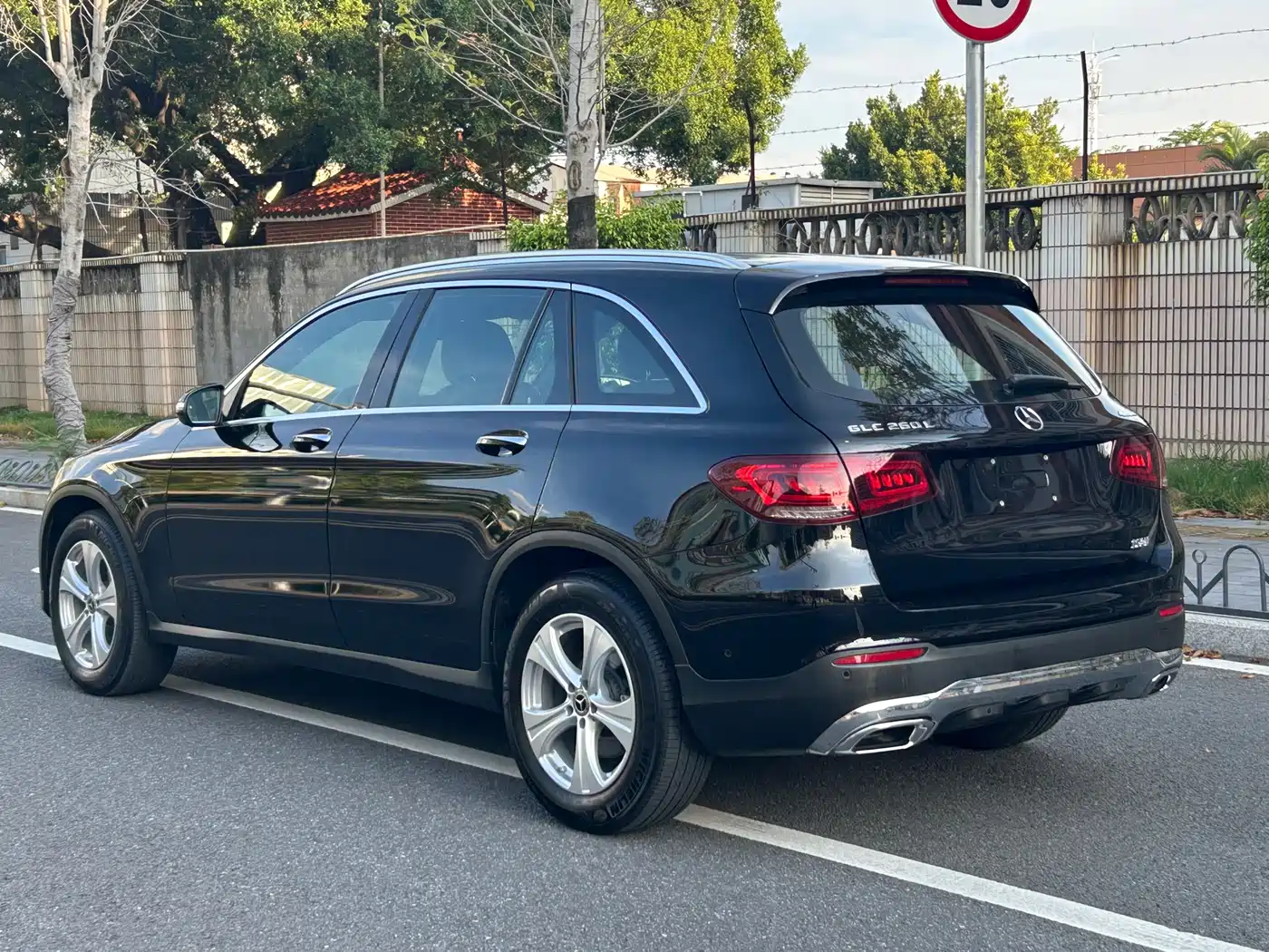 Mercedes-Benz GLC 2020 Facelift GLC 260 L 4MATIC Dynamic фото 7