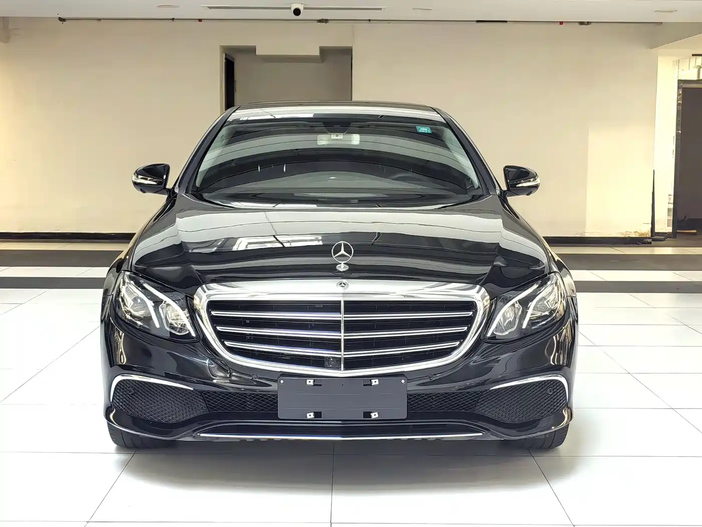 Mercedes-Benz E-Class 2019 E 300 L Fashion фото 2
