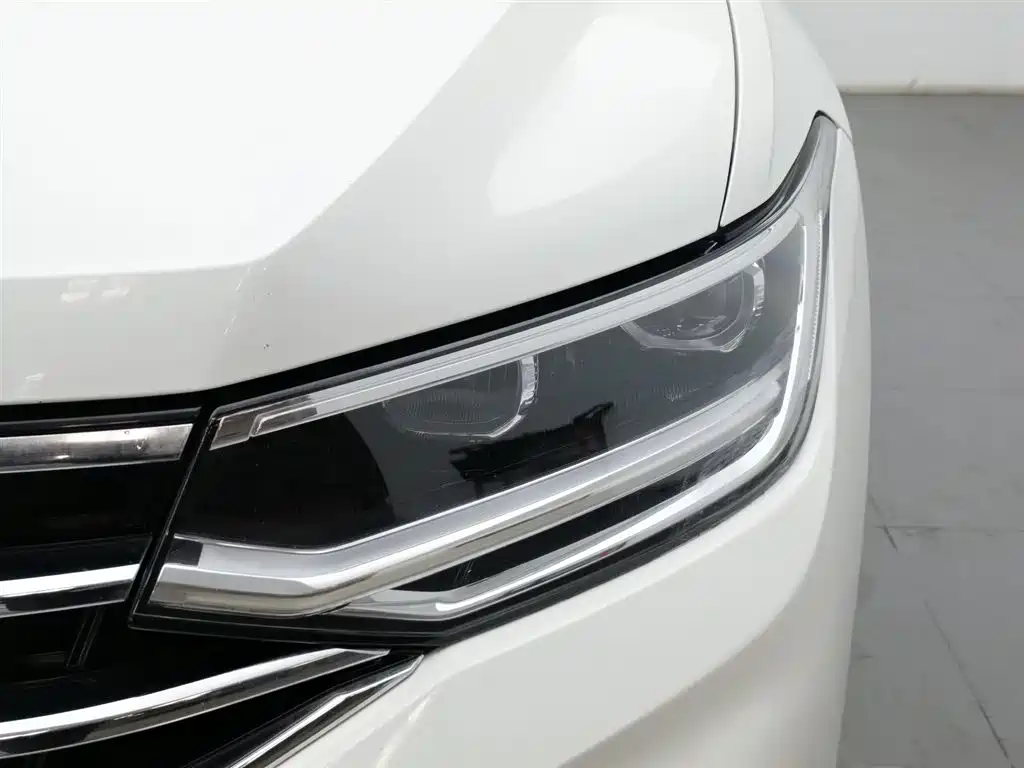 Volkswagen Tiguan L 2022 330TSI Automatic 2WD Comfort Edition фото 7