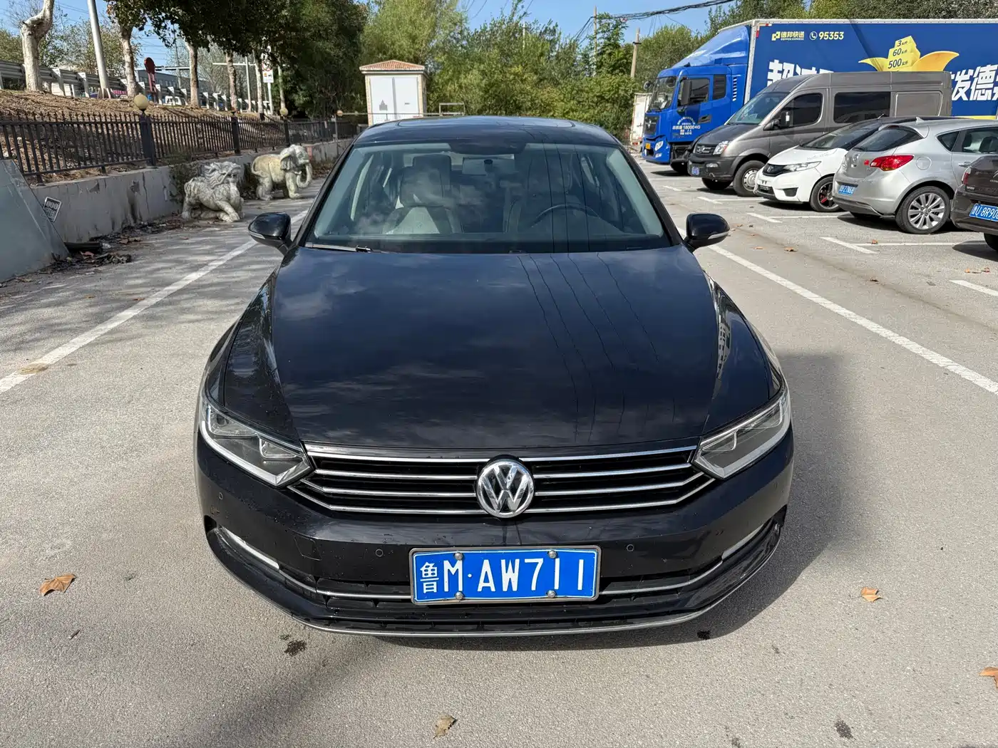 صورة 2 - Volkswagen Magotan