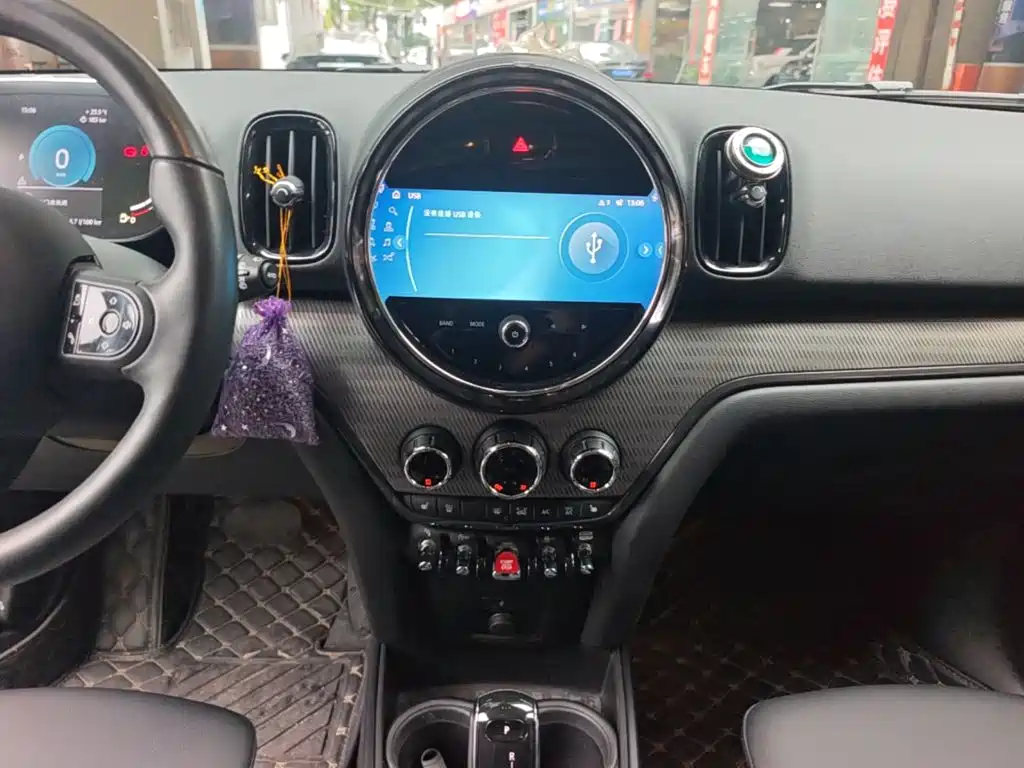 Photo 13 - MINI COUNTRYMAN