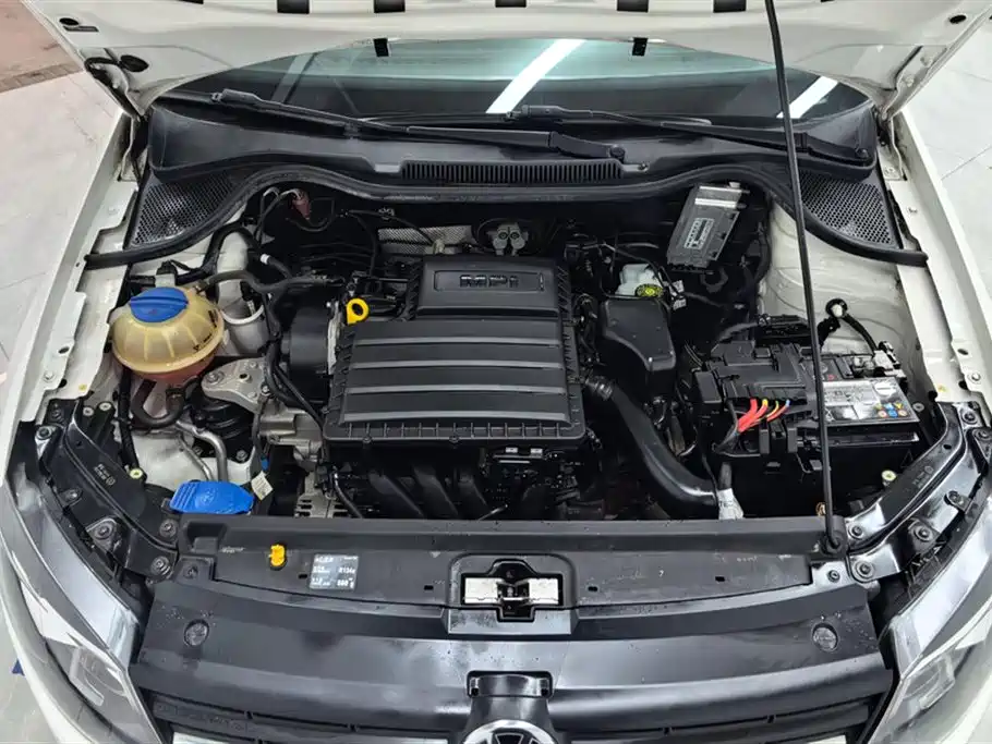 Volkswagen Polo 2018 1.5L Auto Safe Drive фото 10
