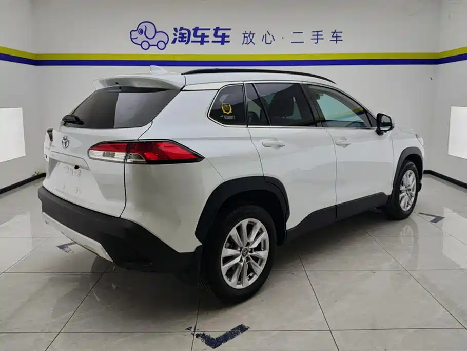 Toyota Corolla Cross 2024 Model 2.0L Pioneer Edition фото 3