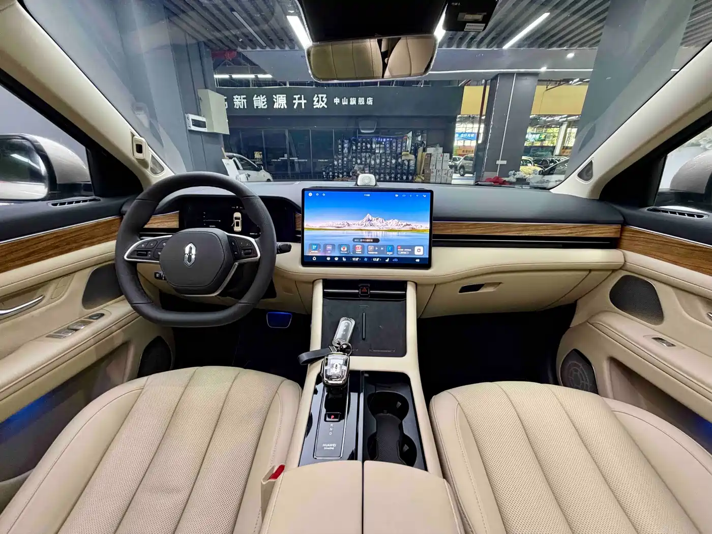 Aito M7 2023 2022 1.5T AWD Luxury Edition