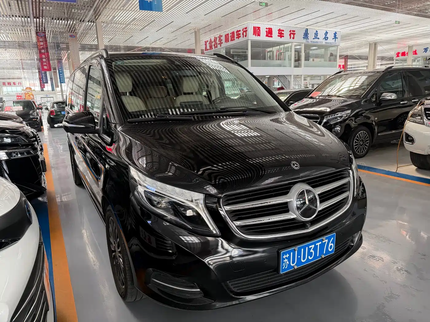 Mercedes-Benz V-Class 2018 V 260 L Premium Long Wheelbase Edition China VI фото 3