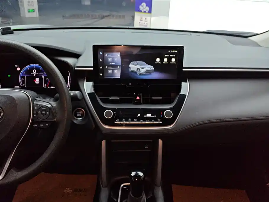 Toyota Frontlander 2023 2.0L CVT Leading Edition фото 13