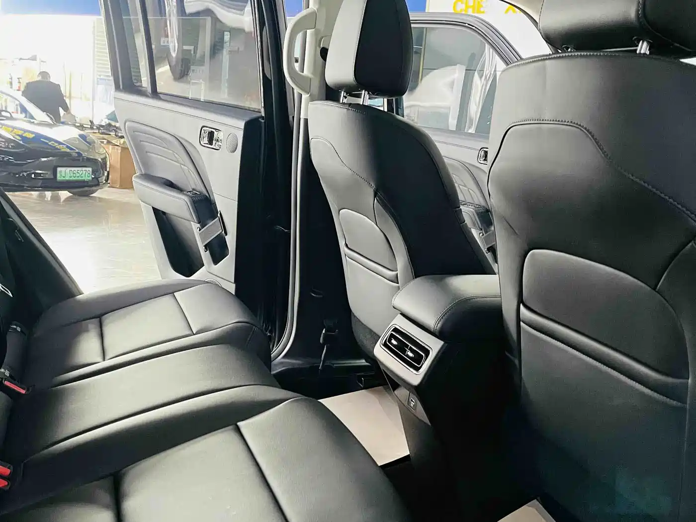 Haval Meng Long NEV 2023 Hi4 102 Explorer Edition фото 6