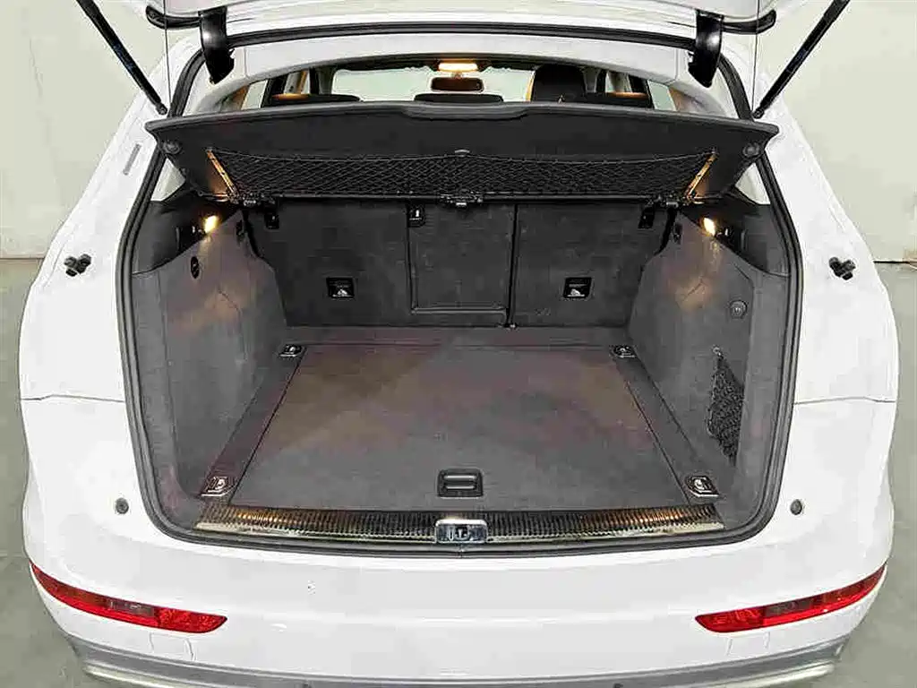 Audi Q5 2018 2017 Plus 40 TFSI Technology