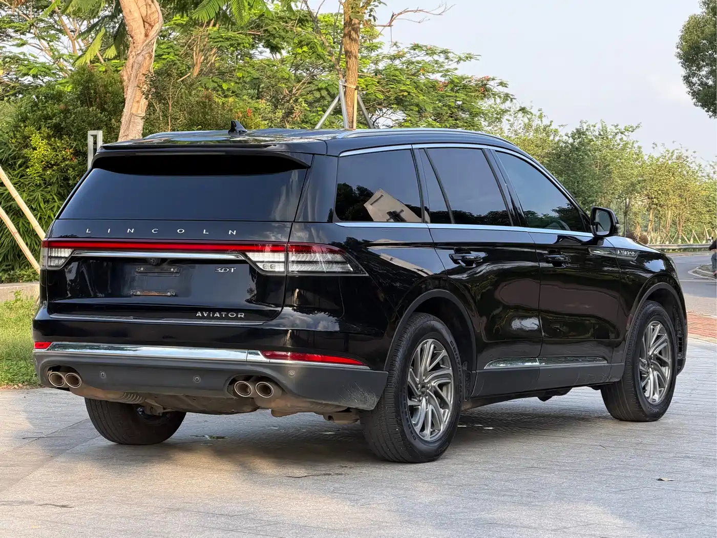 Lincoln Aviator 2021 3.0T V6 4WD Premium Edition фото 15