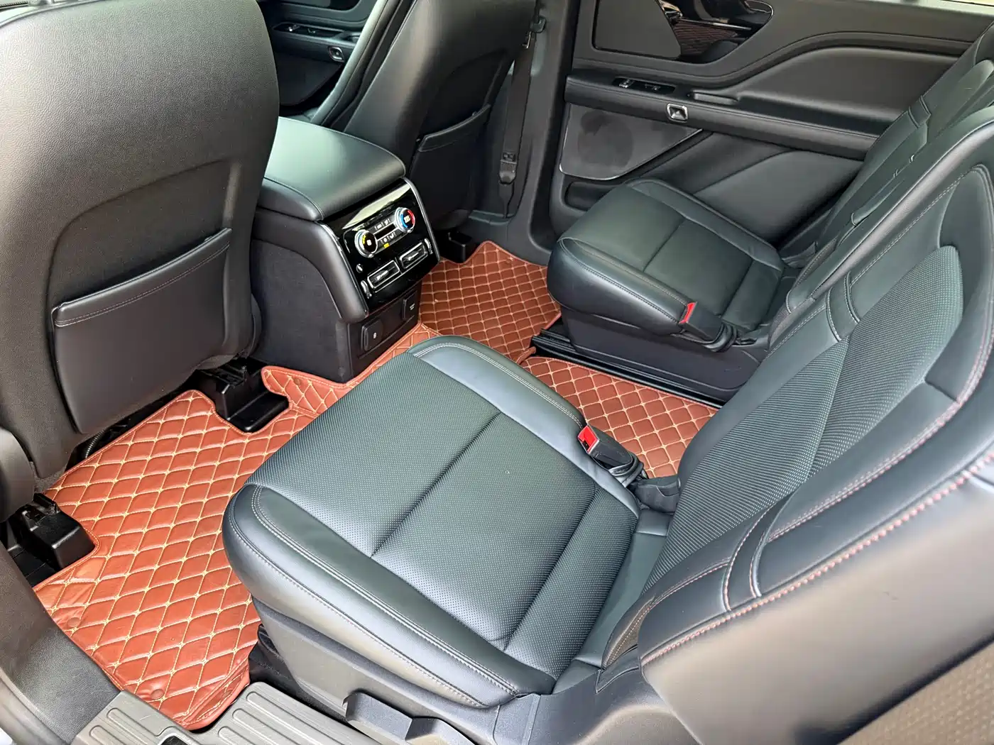 Lincoln Aviator 2021 3.0T V6 4WD Premium Edition фото 17