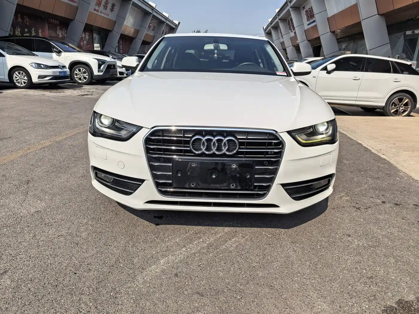 Фото 2 - Audi A4L