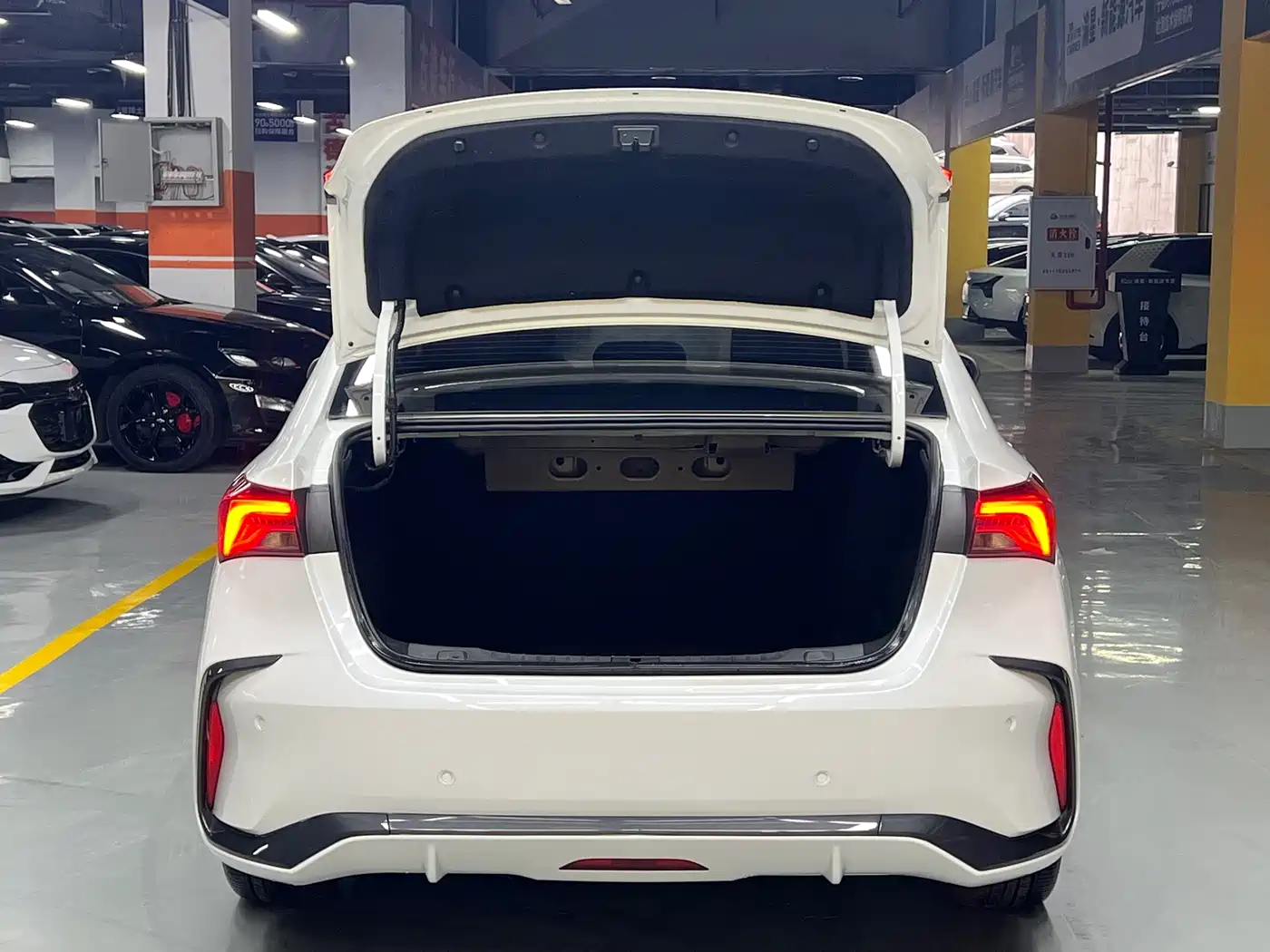 Buick Verano 2023 Pro Leisure Edition фото 23