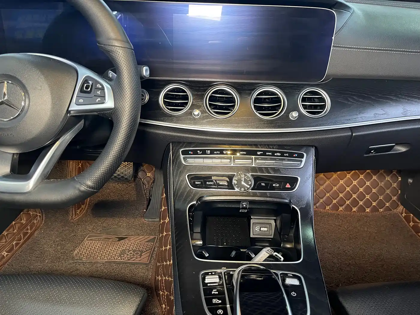 Mercedes-Benz E-Class 2018 E 200 L 4MATIC фото 11