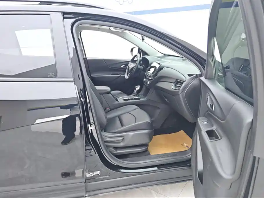 Chevrolet Equinox 2021 535T Chijie Edition фото 8