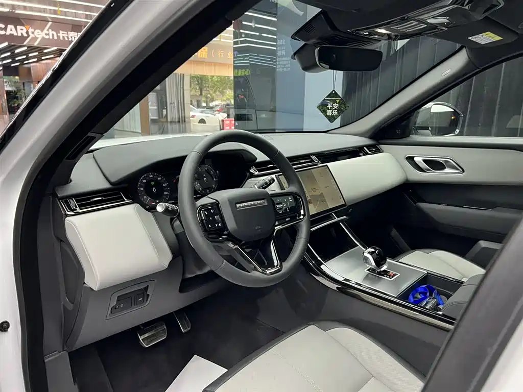 Land Rover Range Rover Velar 2024 Dynamic SE фото 29