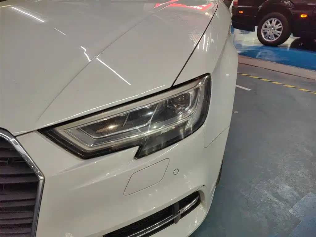 Audi A3 2019 Limousine 35 TFSI Fashion China V фото 3