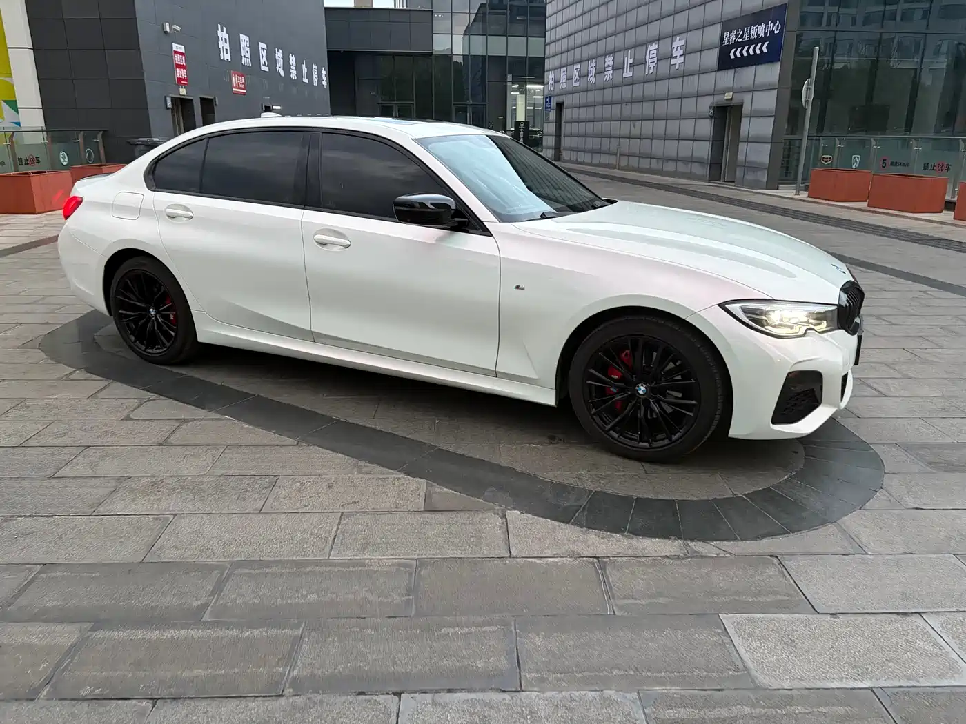 BMW 3 Series 2021 Facelift 325Li M Sport Shadow Edition фото 8