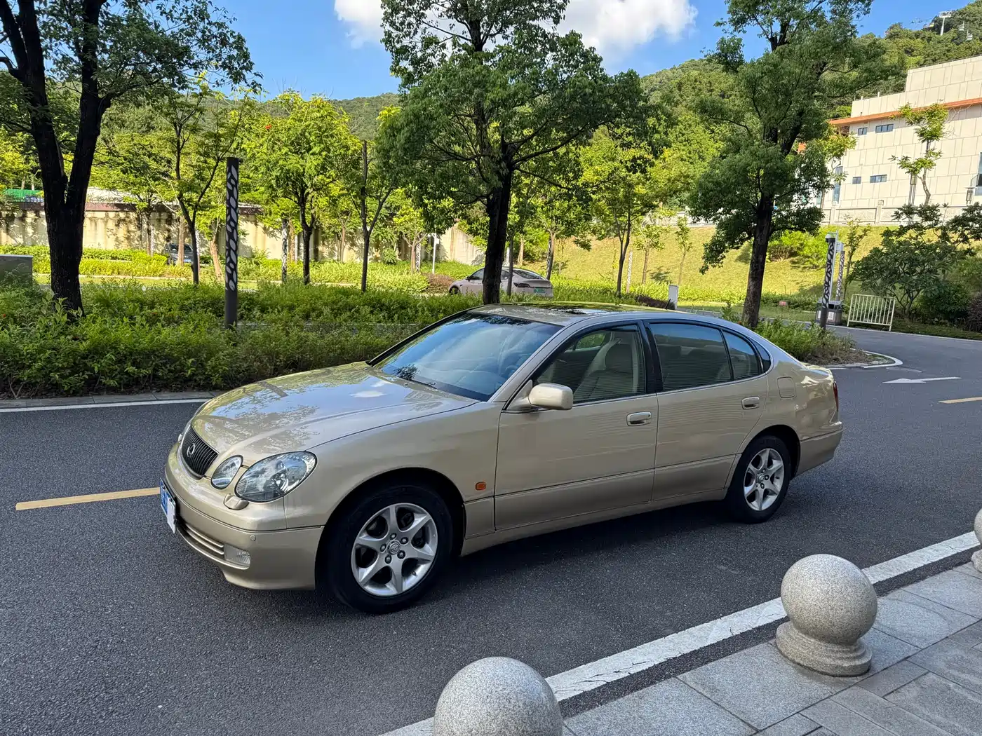 Фото 2 - Lexus GS
