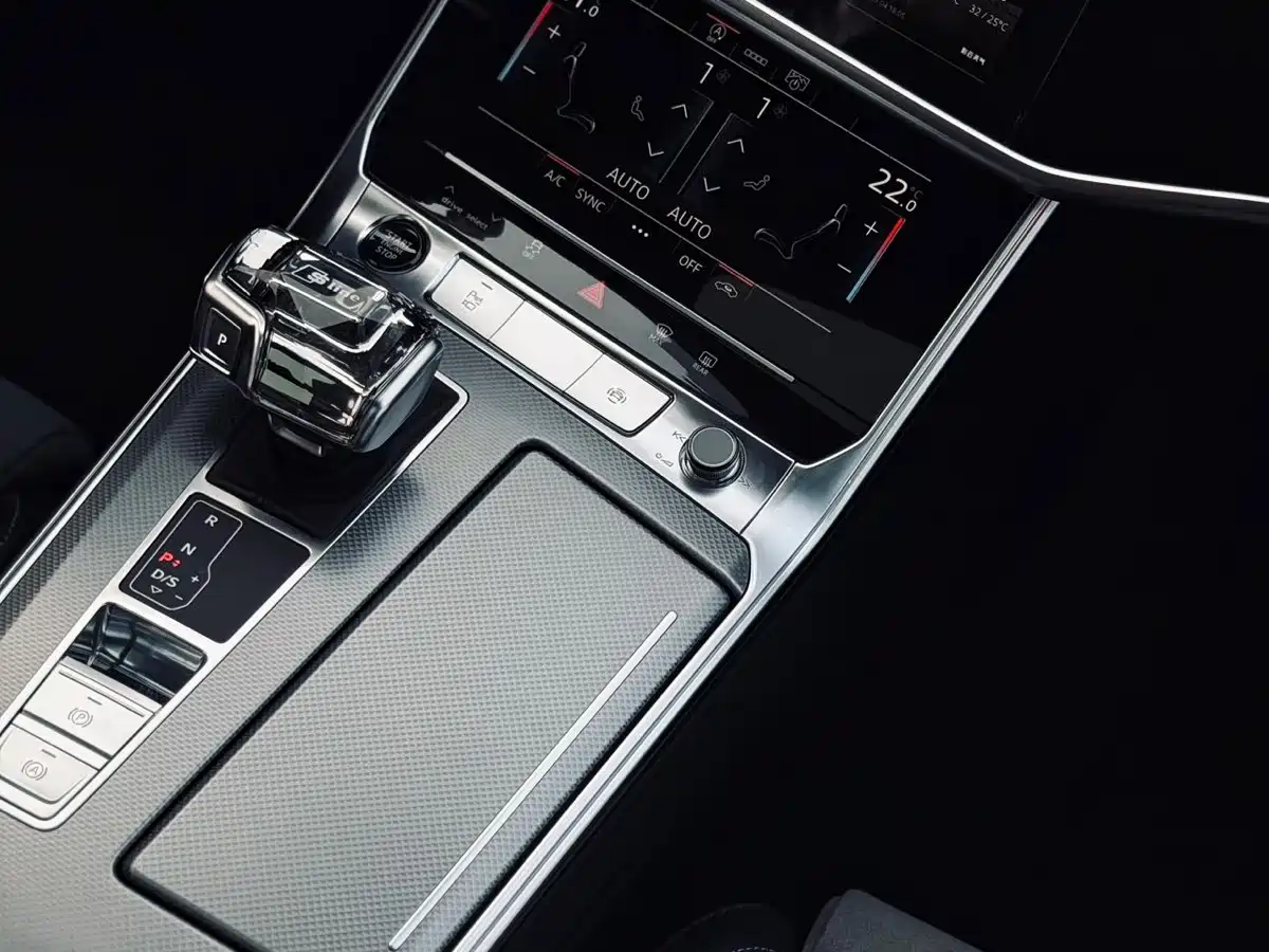Audi A6L 2024 45 TFSI Premium Dynamic фото 9
