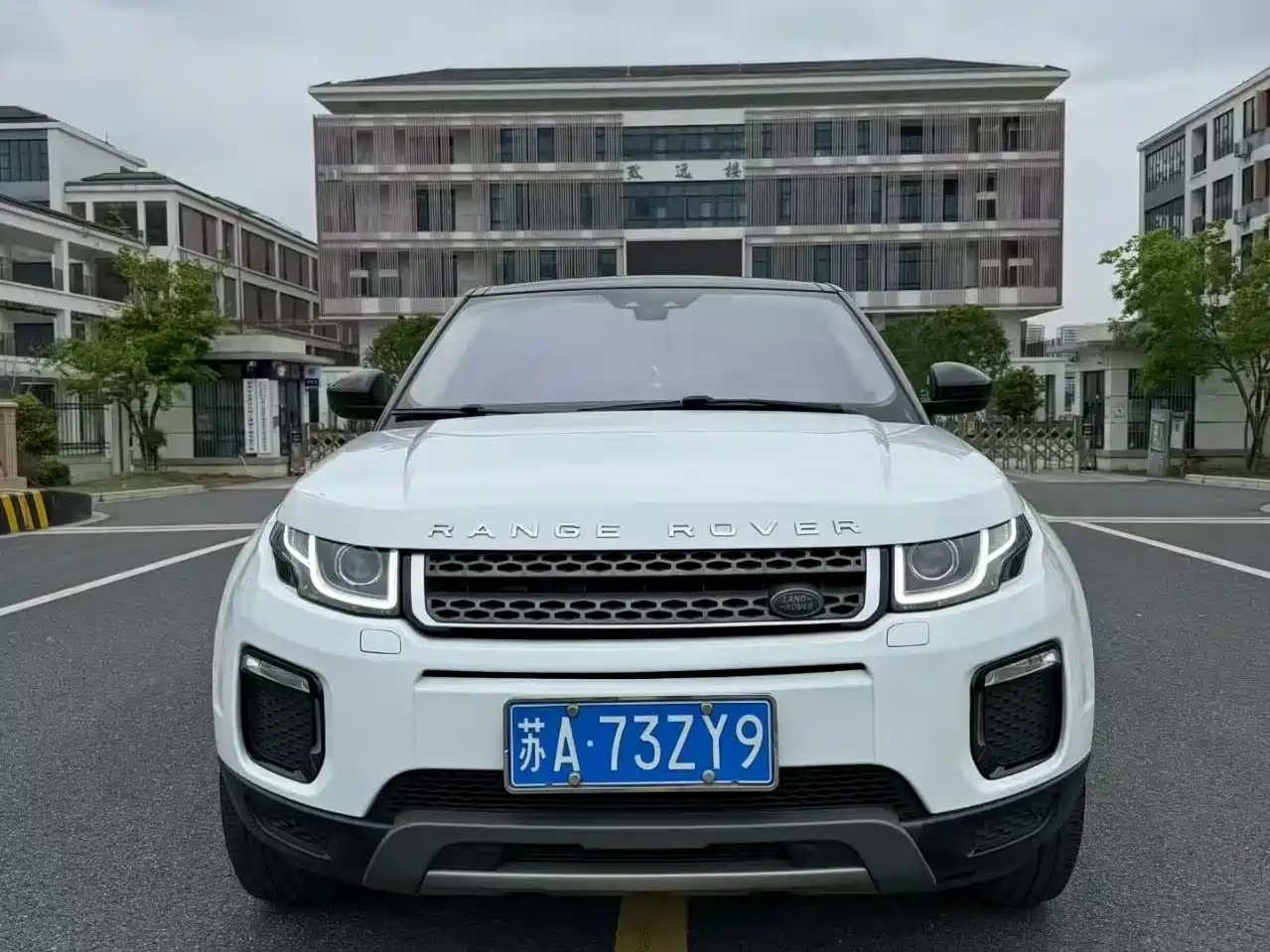 Land Rover Range Rover Evoque 2018 240PS SE Smart Edition фото 2