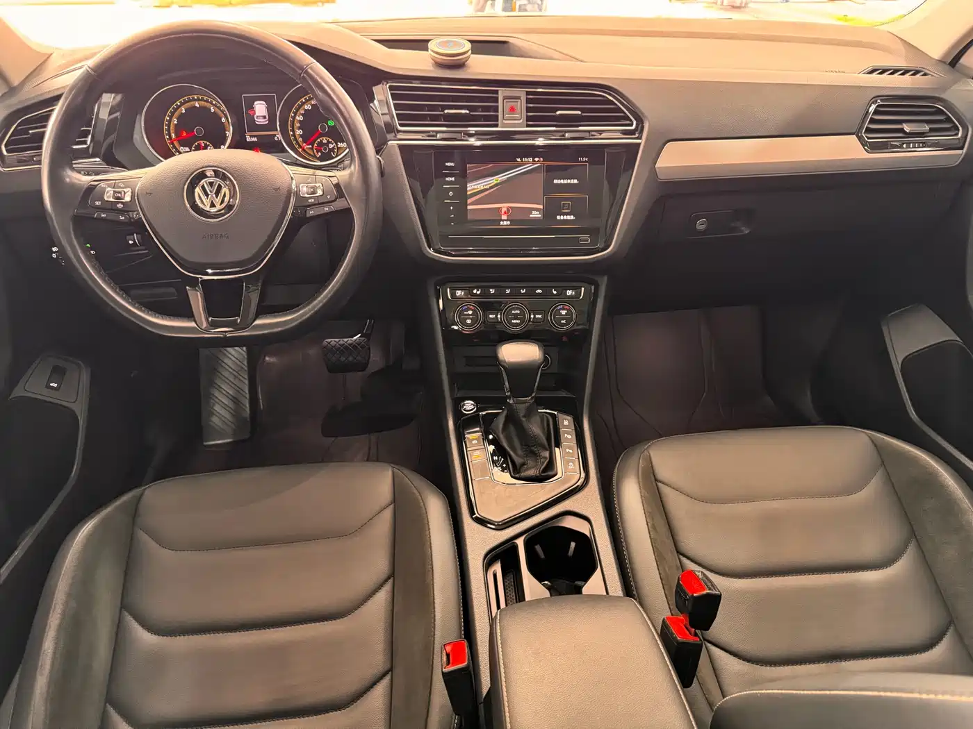 Volkswagen Tiguan L 2019 330TSI Automatic 2WD Smart Luxury Edition China VI фото 10