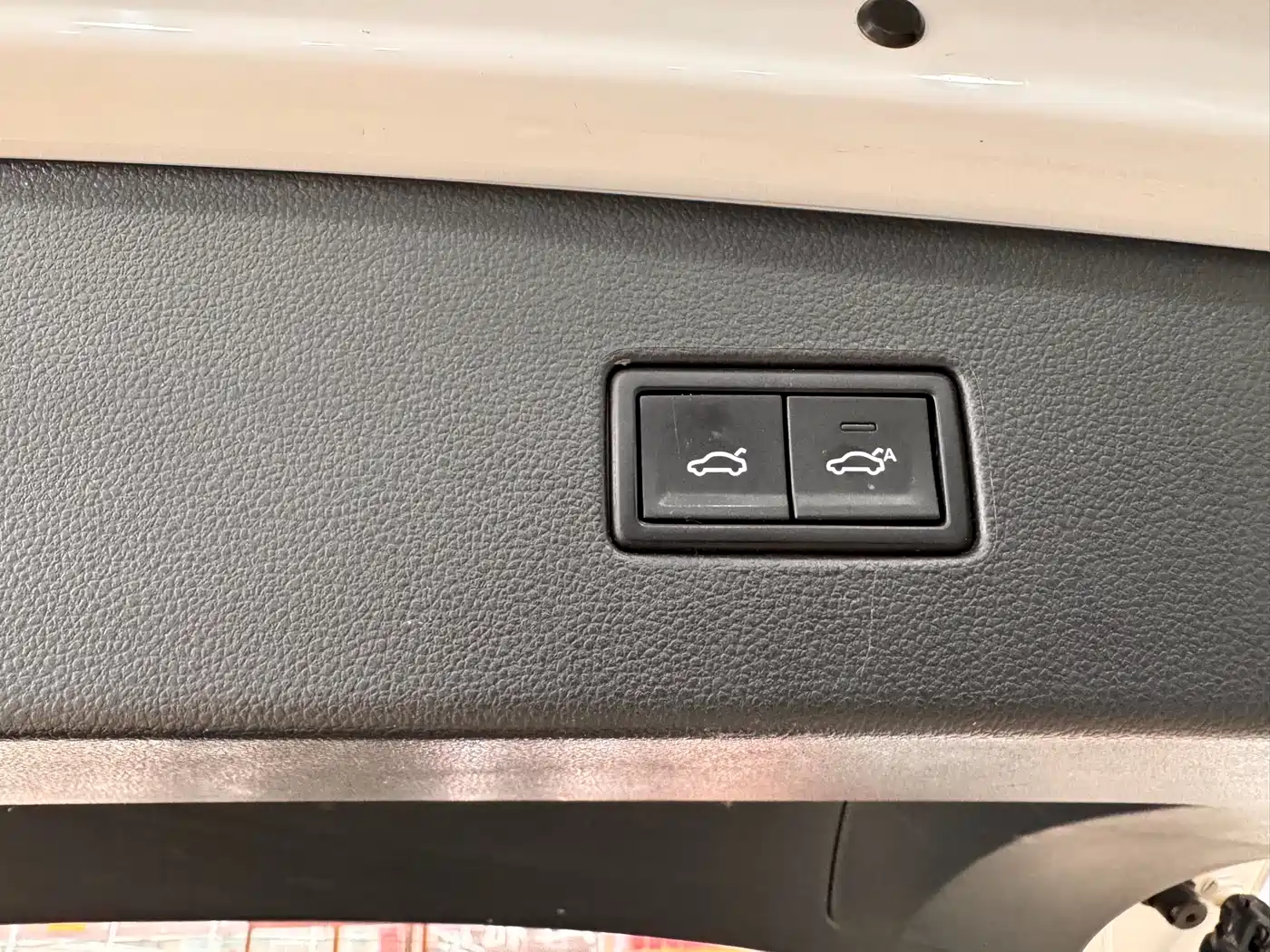 Volkswagen Tiguan L 2019 330TSI Automatic 2WD Smart Luxury Edition China VI фото 19