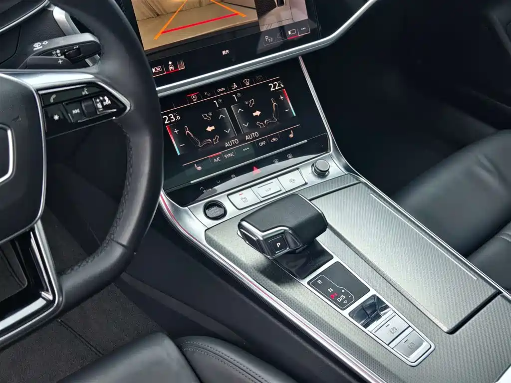 Audi A7 2023 Model 45 TFSI Premium Selection Edition фото 13