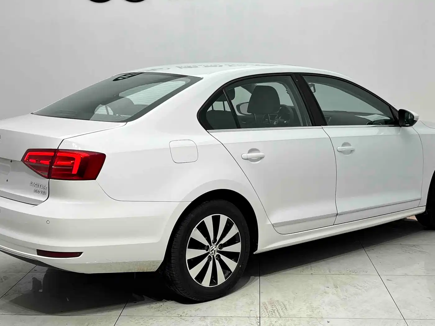 Volkswagen Sagitar 2018 280TSI DSG Comfort фото 3