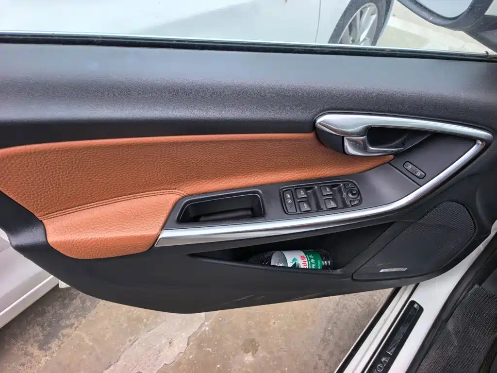 Volvo V60 2013 2013 T5 Prestige Edition