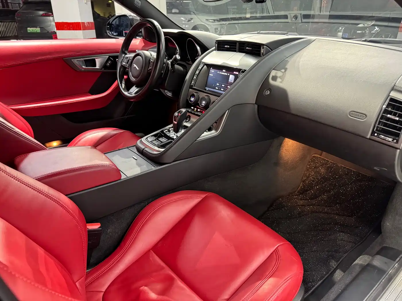 Jaguar F-TYPE 2018 2016 3.0 SC Hardtop