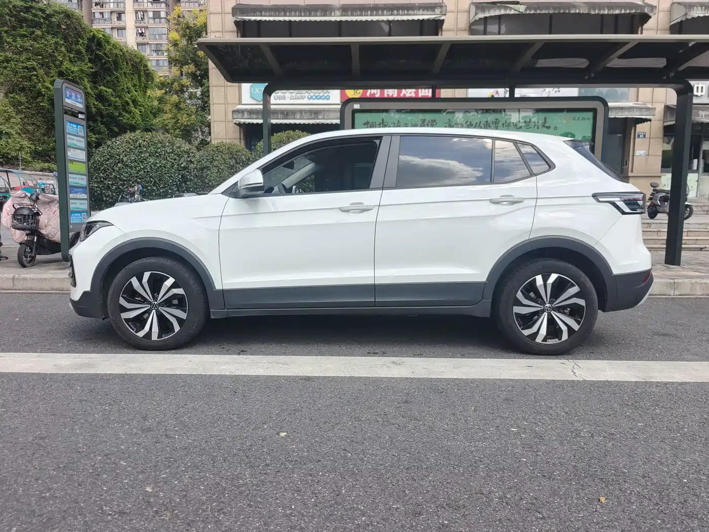 Volkswagen Tharu, миниатюра 10