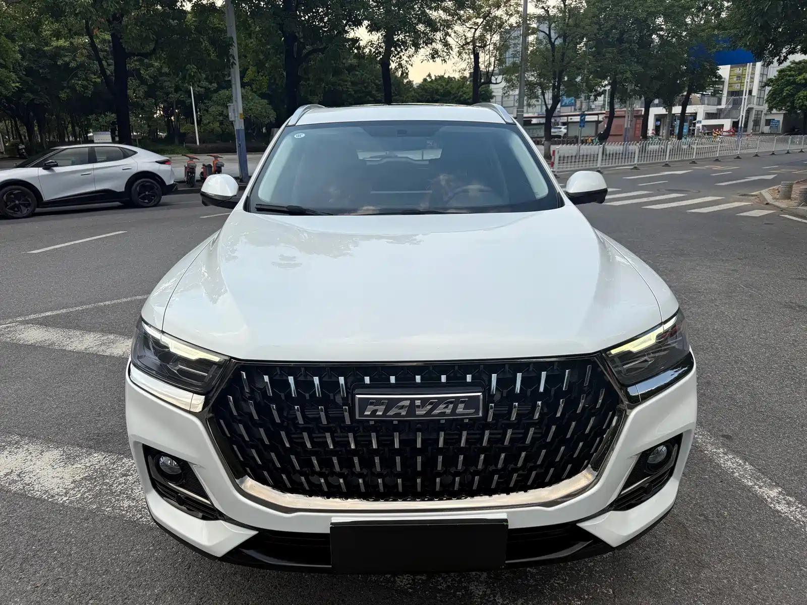 Фото 2 - Haval H6