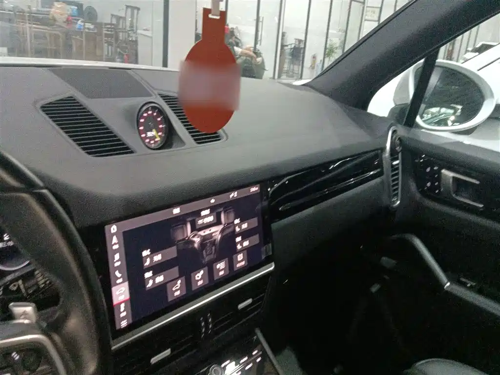 PORSCHE CAYENNE NEW ENERGY