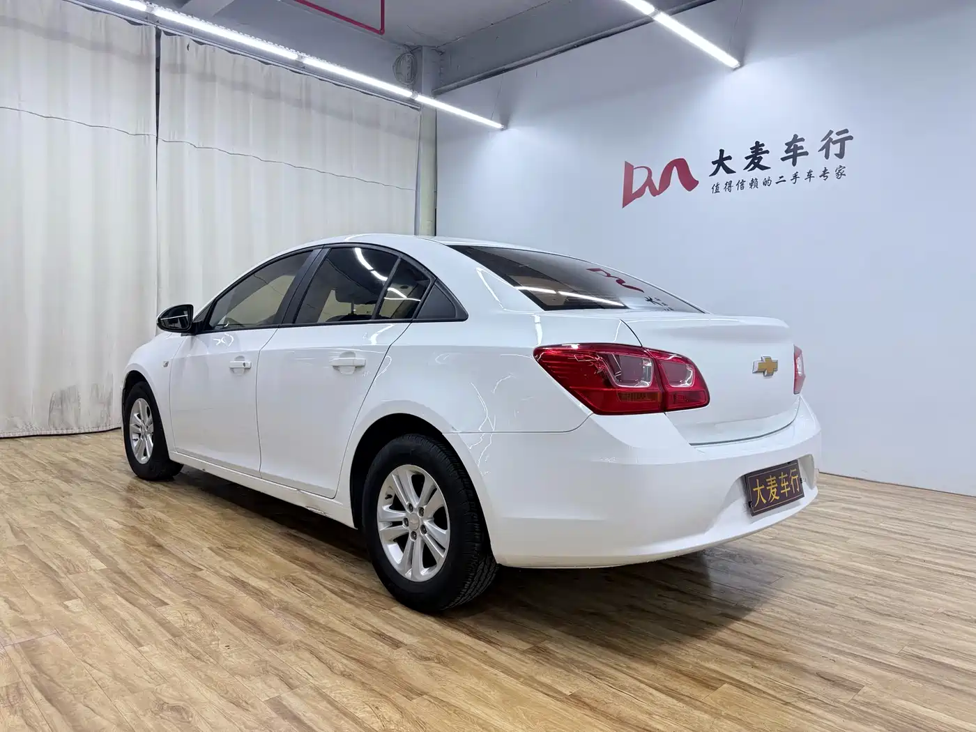 Chevrolet Cruze 2015 1.5L Classic SL MT фото 5