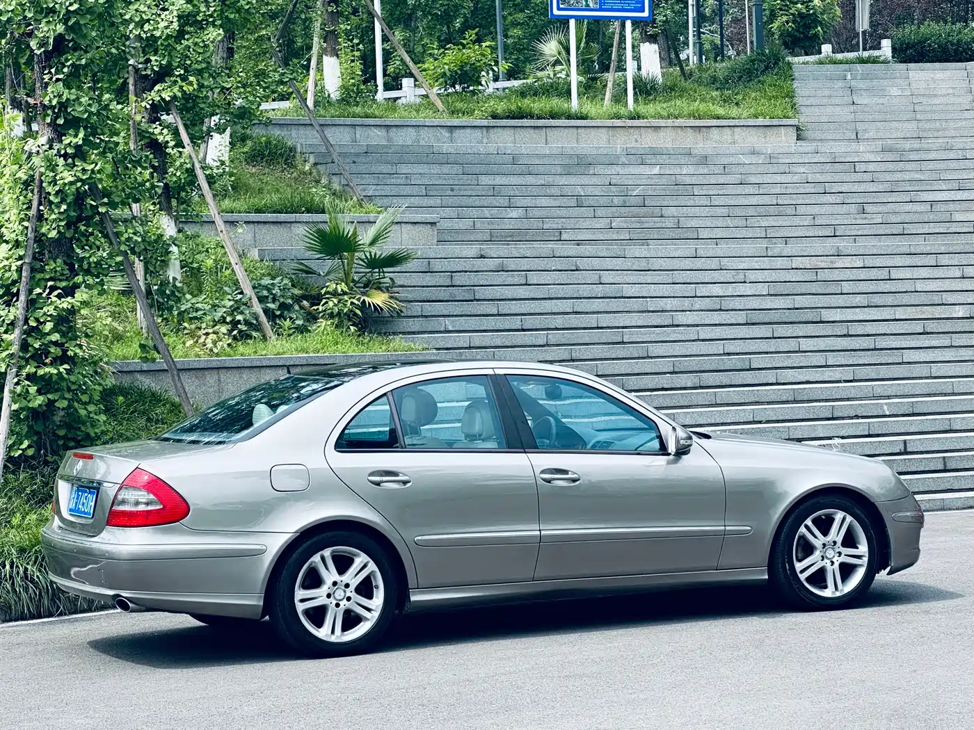 Mercedes-Benz E-Class 2008 Model E 280 Personality Sport Edition фото 6