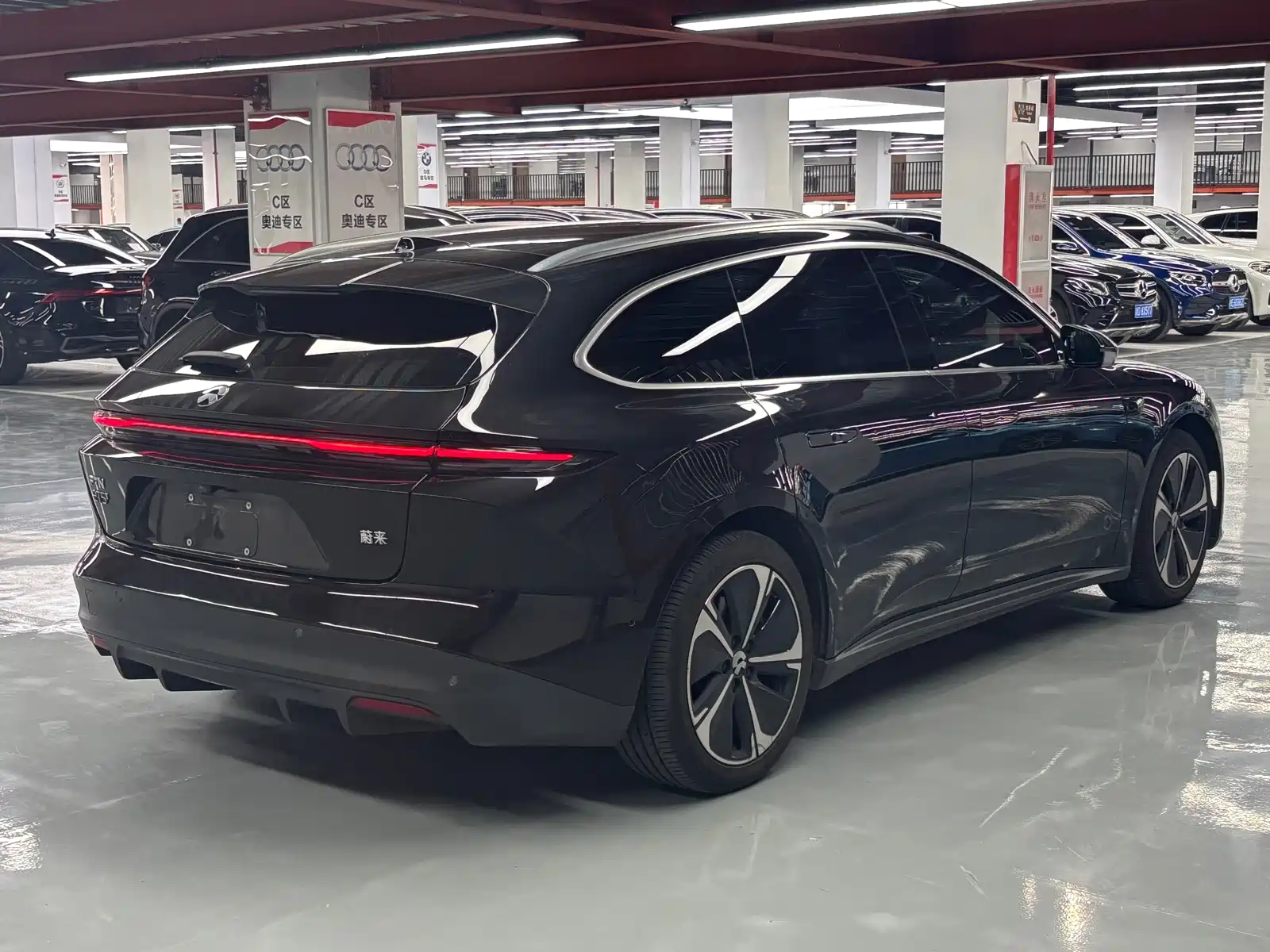 Фото 8 - NIO ET5T