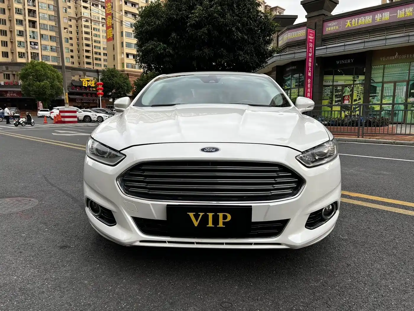Фото 2 - Ford Mondeo