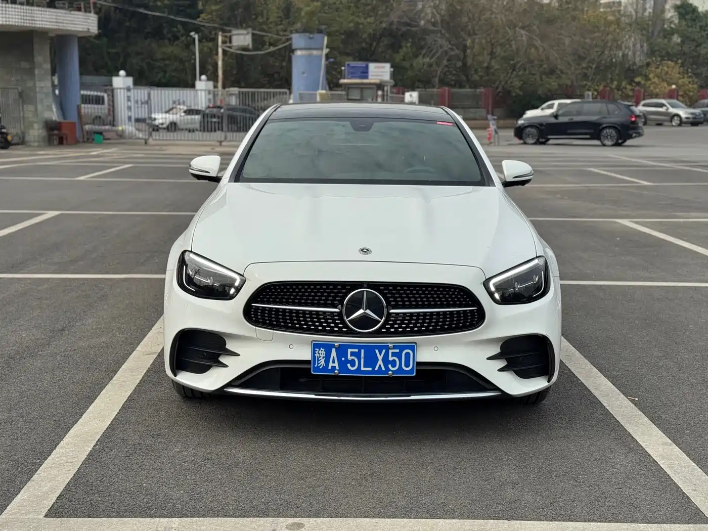 MERCEDES-BENZ E CLASS